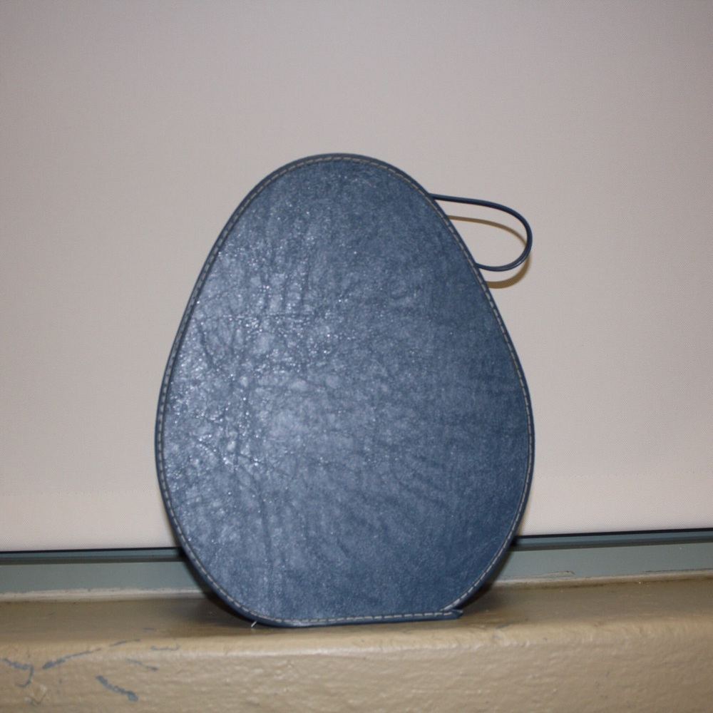 Vintage 1960s egg-shaped/teardrop luggage